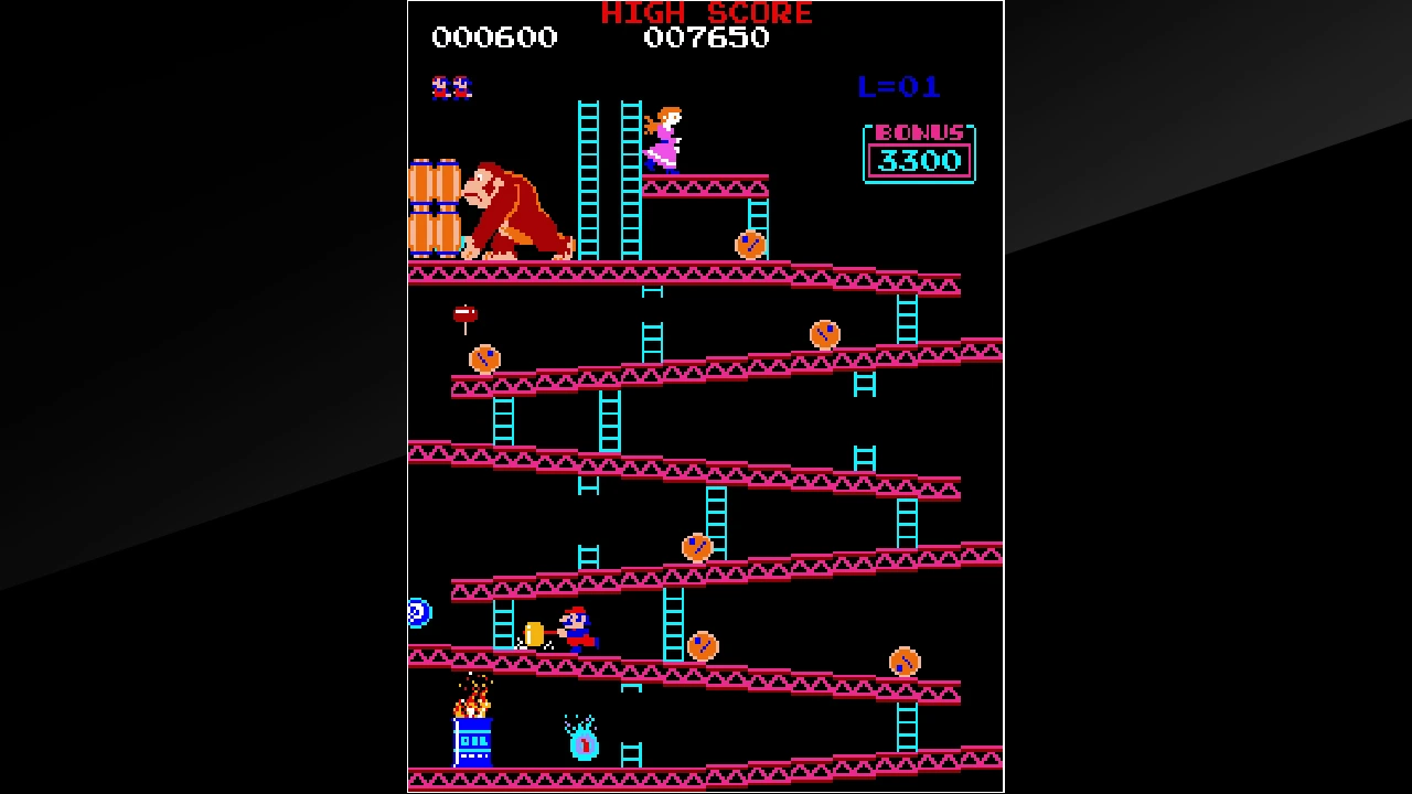 Mario climbing the opening girders as Donkey Kong sends barrels down the ramps