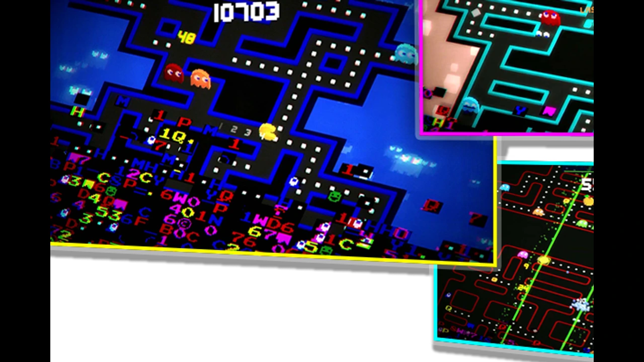 PAC-MAN 256 gameplay showing PAC-MAN moving through an endless isometric maze above the advancing Glitch